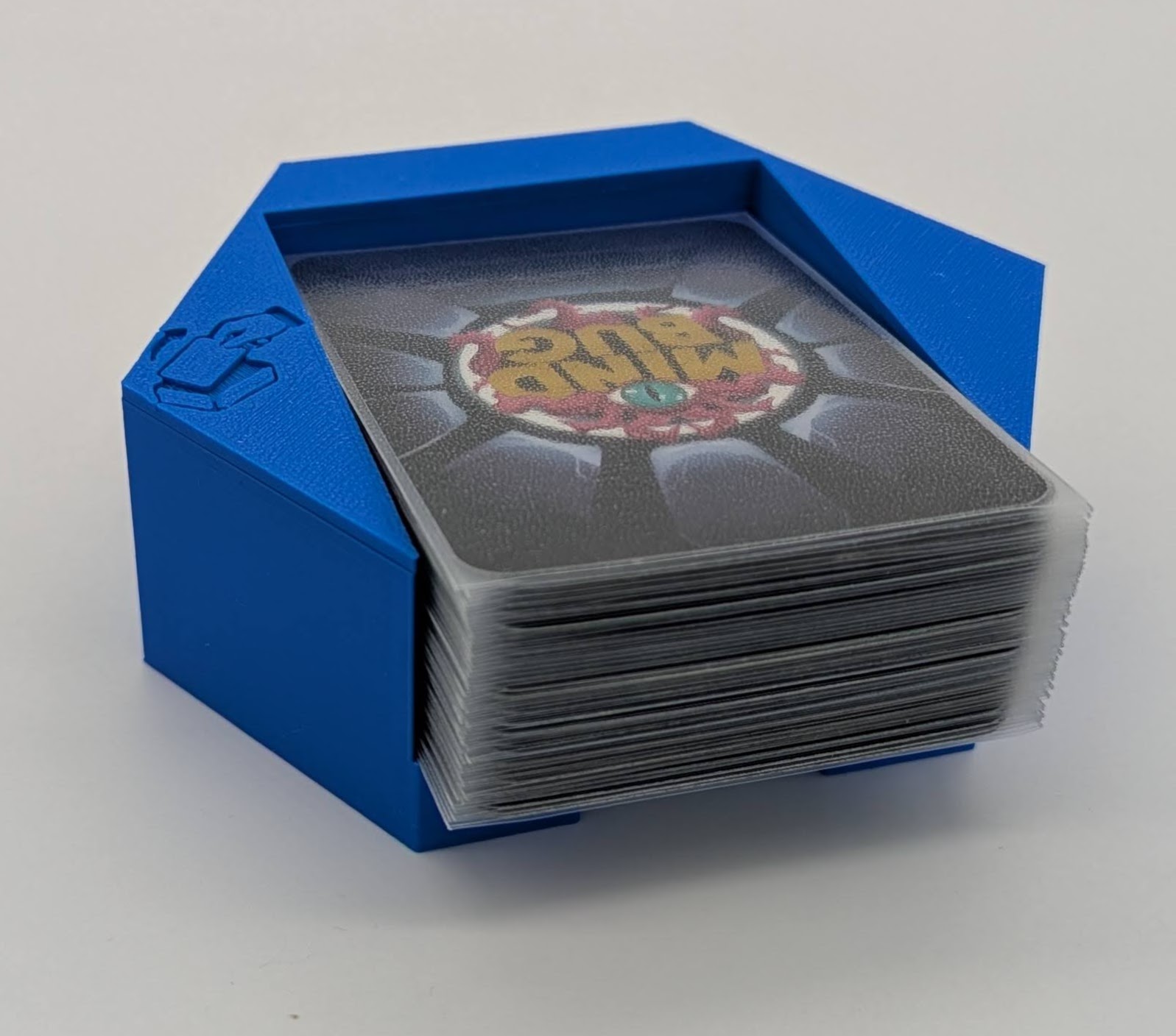 Kartenstapelhalter mit 48 premium gesleevten Karten